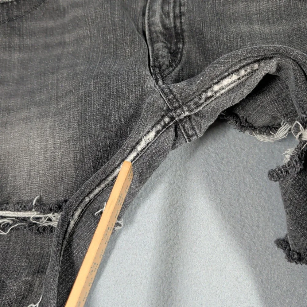 Levis‎ Jeans Womens 13M Black Ripped Denim Low Rise Distressed Straight Leg